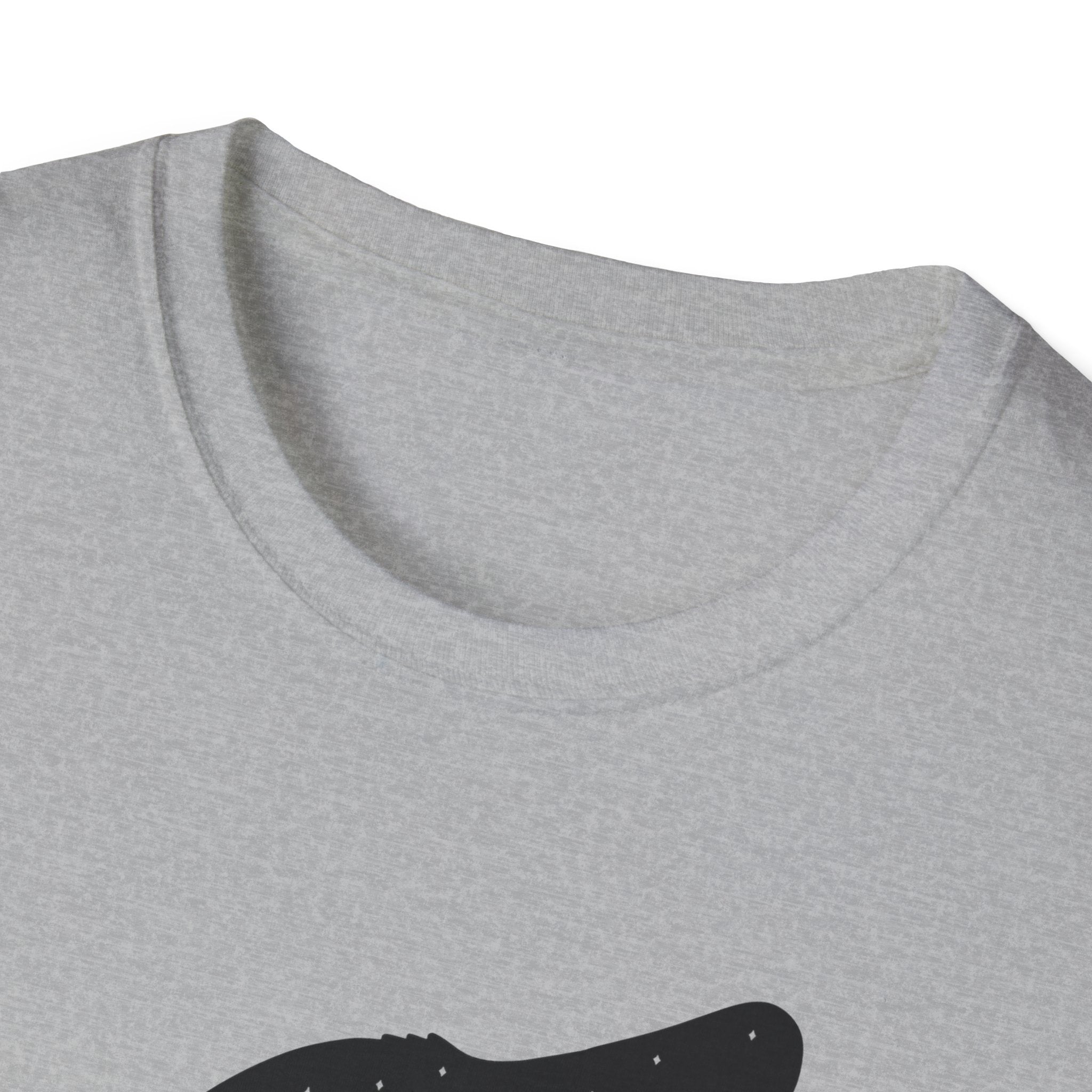 Howling Wolf Graphic T-Shirt